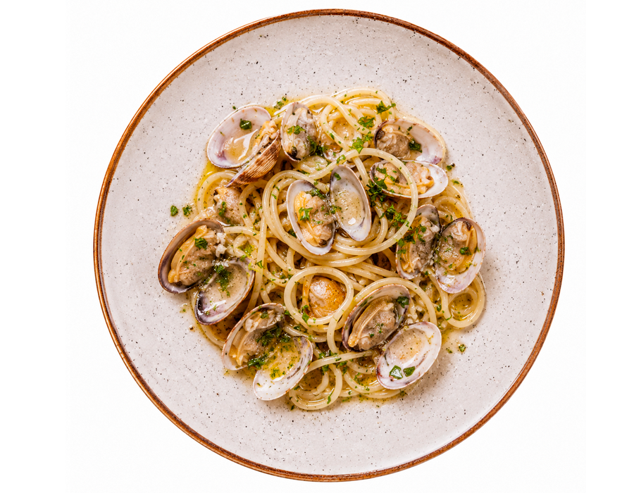 Spaghetti Alle Vongole - Ristorante Mercede